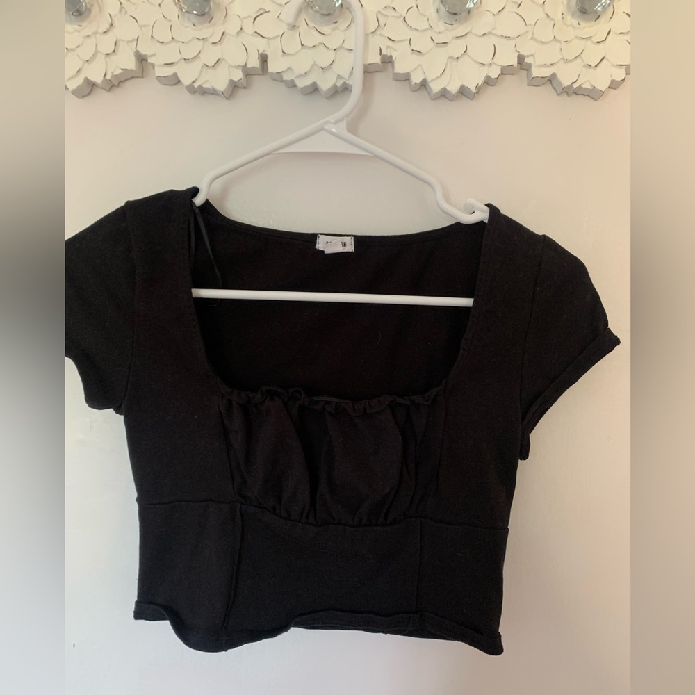Ruffle Top - Picture 2 of 3